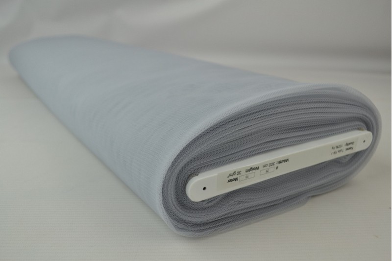 Schwer entflammbarer Tüll 300 Tüll ignifuge 300 cm breit grau silber, Rolle