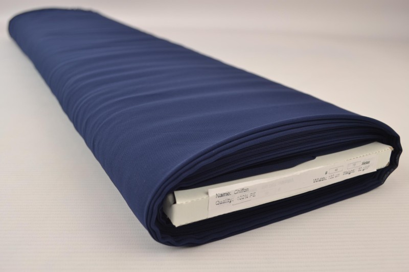 Musselin (Chiffon) navy, Rolle