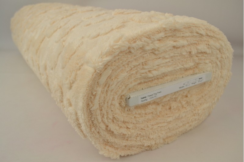 Pfoten-Fleece champagnerr, Rolle
