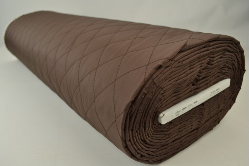 Steppfutter braun, Rolle