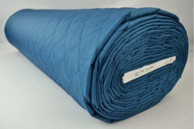 Steppfutter dunkelpetrol, Rolle
