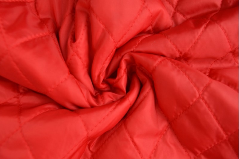 Steppfutter rot