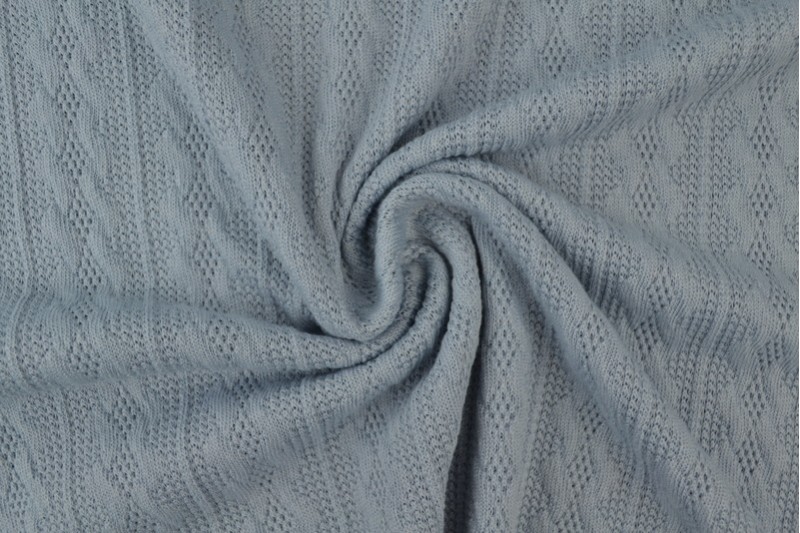Zopf-Jacquard jacquard tricoté en torsade grau silber