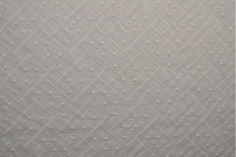 Baumwollstickerei weiß (motif 01)