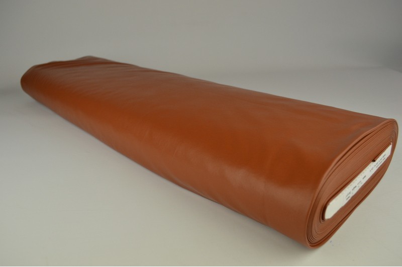 Kunstleder cognac, Rolle