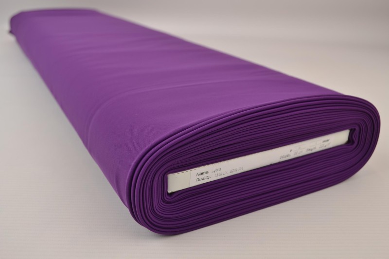 Lycra violettt, Rolle