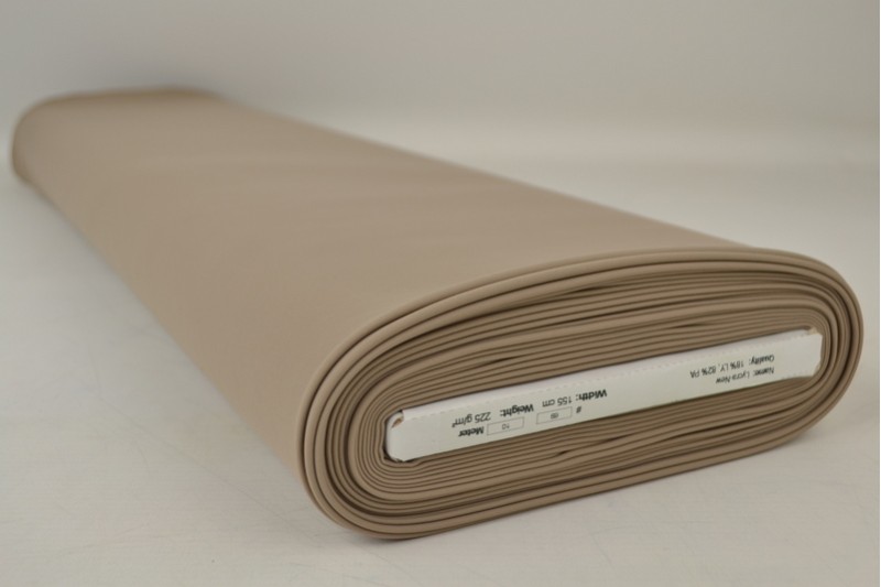 Lycra taupe, Rolle