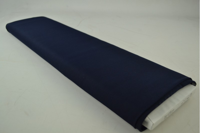 Lycra-Tüll navy, Rolle