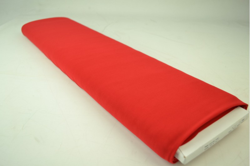 Lycra-Tüll rot, Rolle