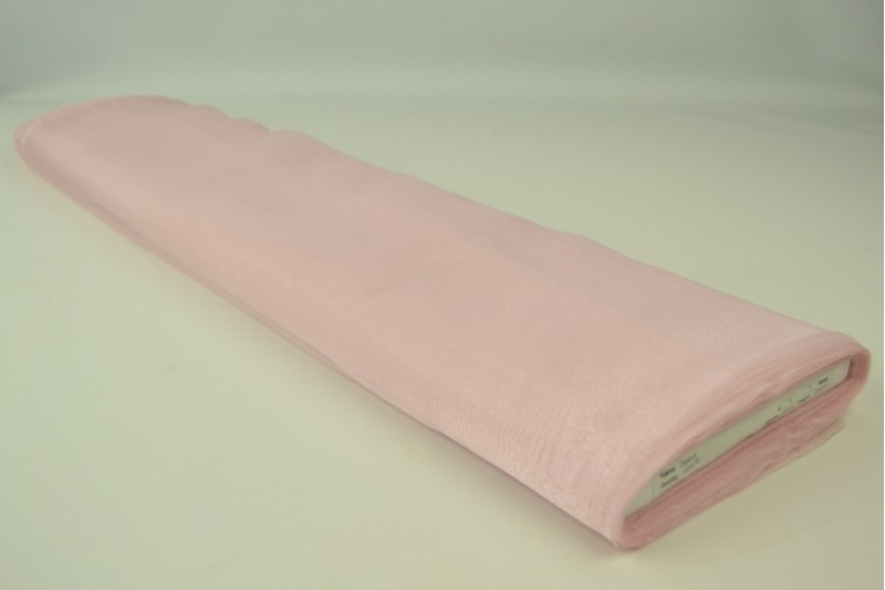 Organza hellrosa, Rolle