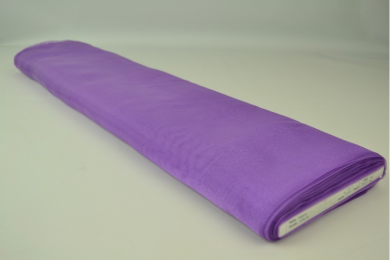 Organza violettt, Rolle