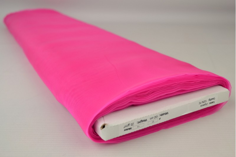 Organza fuchsia, Rolle