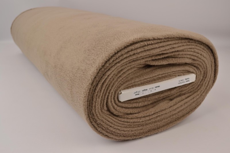 Fleece taupe, Rolle