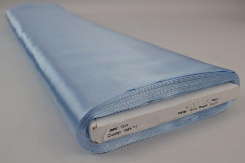 Polyestersatin Satin babyblau, Rolle