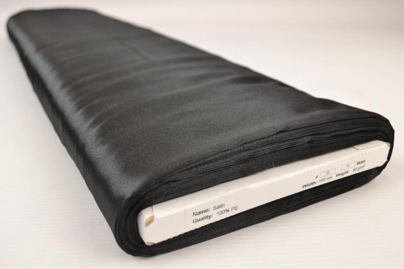 Polyestersatin Satin schwarz, Rolle