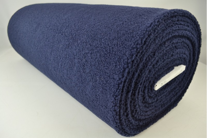 Teddy-Kunstfell navy, Rolle