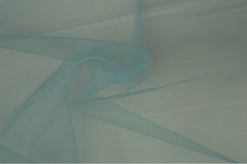 Steifer Tüll babyblau