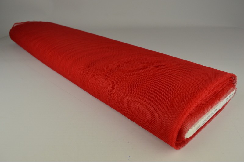 Steifer Tüll rot, Rolle