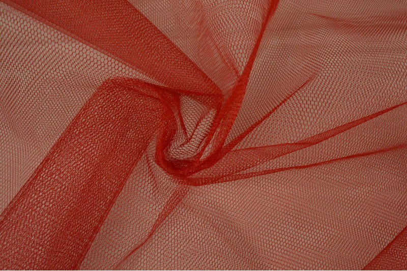 Steifer Tüll rot