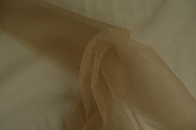 Weicher Tüll (Tüll aus mariée) taupe