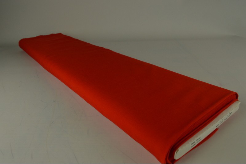 Uni-Viskose Viskose rot, Rolle
