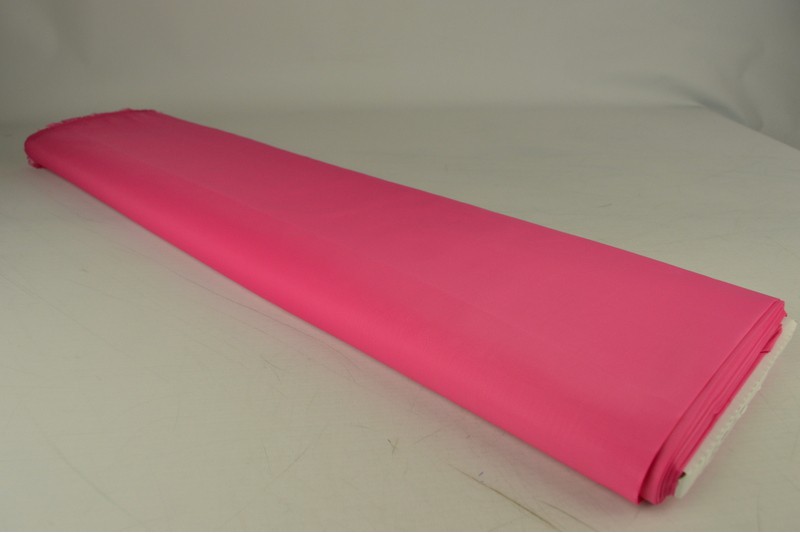 Uni-Futter Futter fuchsia, Rolle