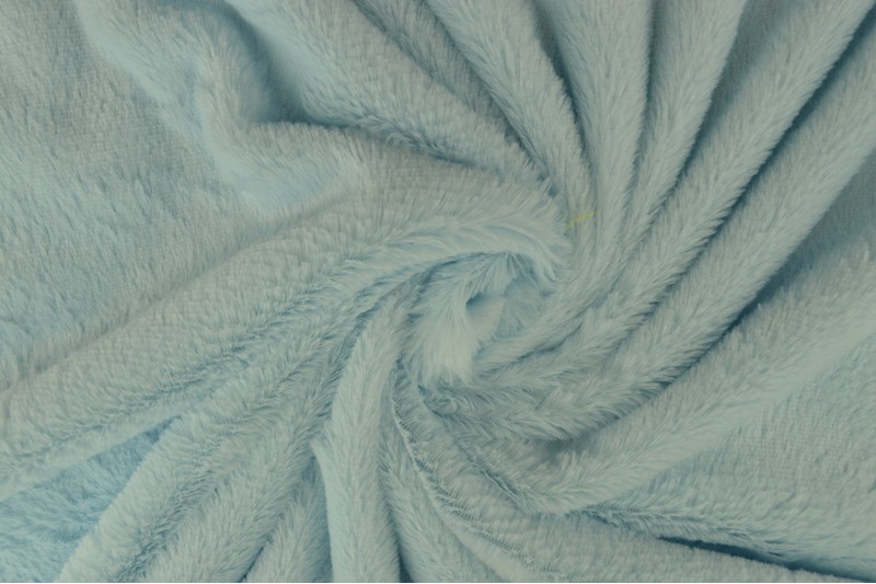 Weiches Fell babyblau