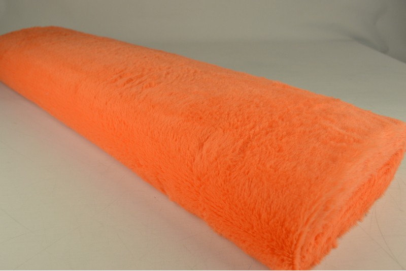 Weiches Fell orange, Rolle